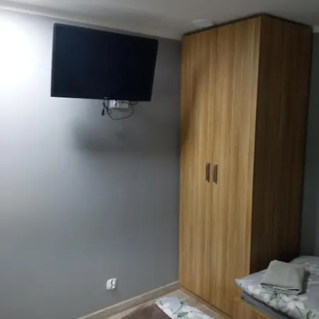 Lejlighed M3 - Mieszkanie 6 Osobowe 2 Kuchnia Lazienka Grodzisk Mazowiecki